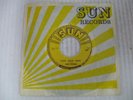 CARL PERKINS let the juke box keep on playing/gone SUN 224 7