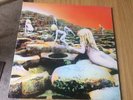 LED ZEPPELIN - HOUSES OF THE HOLY. 1973 LP RECORD WITH LYRIC INNER SLEEVE
