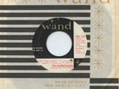 Hear- Rare Northern Soul 45- The Masqueraders- I Don't Want Nobody To Lead Me On