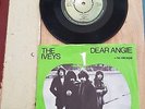 Single The IVEYS - Dear Angie/No Escape (Rare Dutch pressing on Apple)