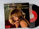 1ER  45 T    Deshonoree Vinyle mireille DARC     AVEC LANGUETTE