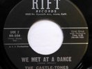 CASTLE-TONES 45 We met at a dance / At the hotdog stand X-TRA VG++ Doowop Kz131