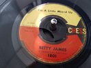 Betty James – « I’m a little mixed up » Chess - Soul 45