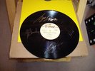 STRANGLERS.IV(RATTUS NORVEGICUS)FAME.1977.RARE SIGNED LP BY 4 MEMBERS.NO COVER.