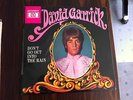 LP  -    DAVID GARRICK   -  DON`T GO OUT INTO THE RAIN  -    PYE  Stereo