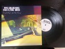 Noel Gallagher High Flying Birds: Everybody's On The Run 12