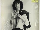 Patti Smith - Horses LP - Arista VG+ Shrink