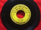 Rockabilly: ELVIS PRESLEY That's All Right 45 on SUN 209 LISTEN  ORIG. Pushmarks