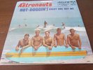 THE ASTRONAUTS RARE SURF INSTRO 45 & PICTURE SLEEVE RCA VICTOR HOT-DOGGIN'