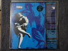 GUNS N' ROSES - SEALED 1ST EDITION - USE YOUR ILLUSION 2 -Small tear in shrink.
