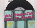 NEW PRODUCTION GOES TO MUNICH Tippen ein 45/GER/PIC