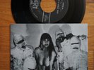the MUMMIES Food, Sickles, and Girls / One By One ESTRUS garage rock 7