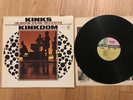 THE KINKS - Kinks Kinkdom LP  - 1965  first US mono pressing - NEAR MINT