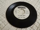 MARY ANN FISHER A MAN'S WORLD/KEEP COMIN BACK FOR MORE IMPERIAL NORTHERN SOUL