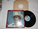 GEORGE STRAIT  STRAIT COUNTRY  GEORGE STRAIT  1981 MCA LABEL LP