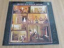 FAMILY - MUSIC IN A DOLLS HOUSE  - UK ISSUE   - EXCELLENT