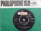 VG+ UK PARLOPHONE 45- THE PARAMOUNTS- 