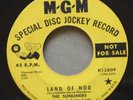 THE SUNLINERS Land Of Nod MGM K13809 Promo Detroit Garage Psych 1967 45rpm