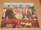 BEATLES VINYL LP - 'SGT PEPPERS' ON EMI PARLOPHONE LABEL - PCS 7027 FROM 1967