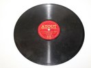 Disque 78t Blanche Neige Heigh-Ho / La tyrolienne des nains