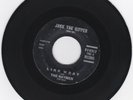 INSTRUMENTAL 45RPM - LINK WRAY AND THE RAYMEN ON RUMBLE - RARE