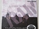 NEIL YOUNG-LIVING WITH WAR 