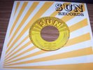 JOHNNY CASH HIS VERY 1ST SUN RECORD CRY CRY CRY PUSH MARKS WITH SUN SLEEVE
