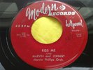 1954 Original Doo Wop 45 : Marvin and Johnny   Kiss Me   Sugar   Modern 941
