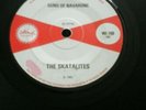 THE SKATALITES-GUNS OF NAVARONE  .Vinyl 45rpm.ISLAND.VG/VG+