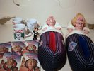 GENUINE SPITTING IMAGE MEMORABILIA-SLIPPERS /THATCHER & KINNOCK+3MUGS+5 KLINGONS