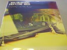 Noel Gallagher's High Flying Birds - Everybody´s On The Run - 12