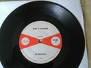 THE SKATALITES-GUNS OF NAVARONE  .Vinyl 45rpm.ISLAND.VG/VG+