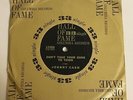 Johnny Cash / Don't Take Your Guns To Town / 1961 33 Single 7