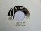 RARE  DOO WOP  THE VERSATILES ON ATLANTIC   LABEL 7
