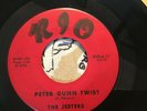 45 RPM  Jesters RIO 11 Peter Gunn Twist / Jesters Jump TITTYSHAKER INSTRO VG+