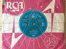 ELVIS PRESLEY - KISS ME QUICK. RCA VICTOR UK 7