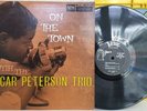 Oscar Peterson Trio - On The Town Verve V-8287 LP VG+ JAZZ MONO DG