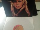2 x Nancy Sinatra 