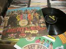 THE BEATLES- SGT PEPPER LONELY HEARTS CLUB BAND VINYL ALBUM Y/ B PARLO STEREO