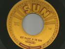 DOOWOP R&B-  PRISONAIRES - JUST WALKIN IN THE RAIN  w PUSHMARKS - HEAR -1953 SUN