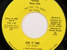 STRAIT LACE feat. NANCY ZIRILLI Give It Time 45 modern soul disco VG+ HEAR