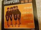 Rare Chiffons lp. ONE FINE DAY. Laurie-2020/90456. 1963