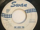 The Beatles She Loves You Swan 45 White & Blue Print Reco Art Virtue RARE