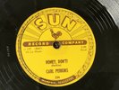 78 RPM -  Carl Perkins SUN 234 Blue Suede Shoes / Honey Don't E-