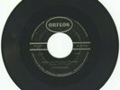 LOS HOOLIGANS GARAGE MEXICAN DJ 45 ESTAR CONTIGO 1964 (PLEASE PLEASE ME BEATLES)