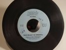 Ñico [Nico] Rojas y Orq: Paso la vida pensando / Si a veces hablo de ti (45 RPM)