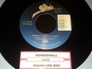 OASIS Wonderwall (Album Version) / Round Are Way 1995 NM  45 Epic 34 78216