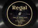 78 RPM -- Fletcher Henderson Orch (with Louis Armstrong), Regal 9753, E-V+ Jazz