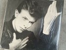 DAVID BOWIE : Heroes - Original 1977 UK market LP with rare lyric insert VG/EX