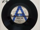 Wings-London Town/I'm Carrying 7